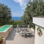 With Pool And Amazing Views Villa